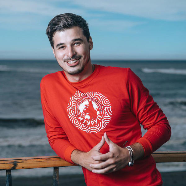 Дмитрий Сизарев